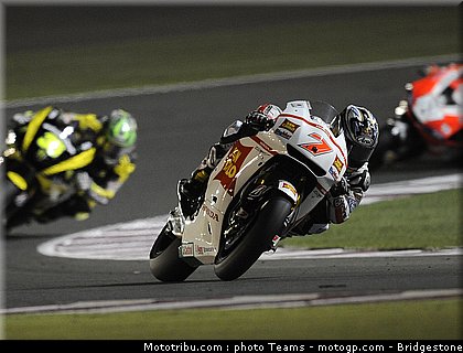 motogp_qatar_2011_aoyama_35.jpg