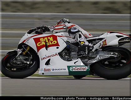 motogp_qatar_2011_aoyama_36.jpg