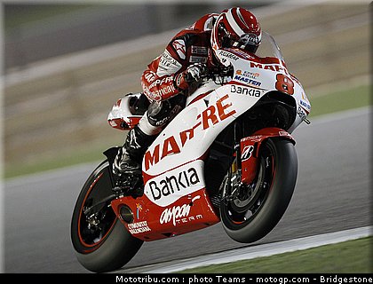 motogp_qatar_2011_barbera_01.jpg