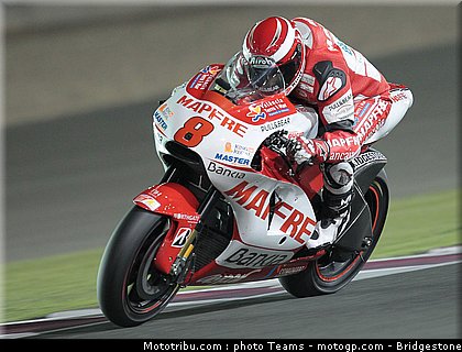 motogp_qatar_2011_barbera_10.jpg