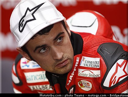 motogp_qatar_2011_barbera_17.jpg