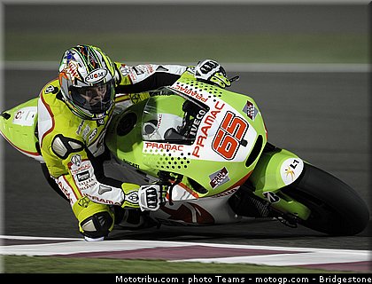 motogp_qatar_2011_capirossi_02.jpg