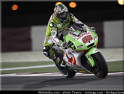 motogp_qatar_2011_capirossi_04.jpg