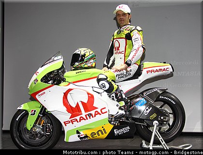 motogp_qatar_2011_capirossi_08.jpg