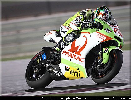 motogp_qatar_2011_capirossi_09.jpg