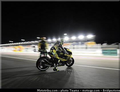 motogp_qatar_2011_crutchlow_10.jpg