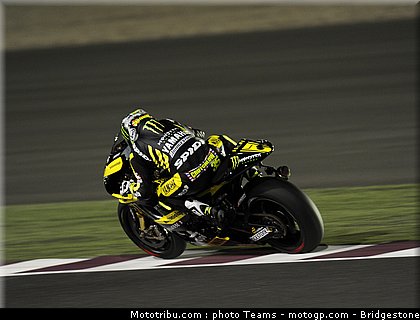 motogp_qatar_2011_crutchlow_14.jpg