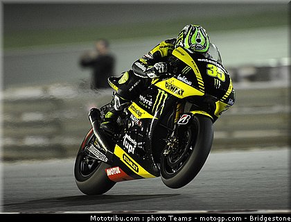 motogp_qatar_2011_crutchlow_23.jpg