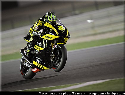 motogp_qatar_2011_crutchlow_27.jpg