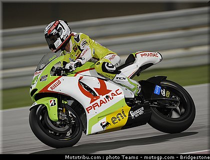 motogp_qatar_2011_depuniet_01.jpg