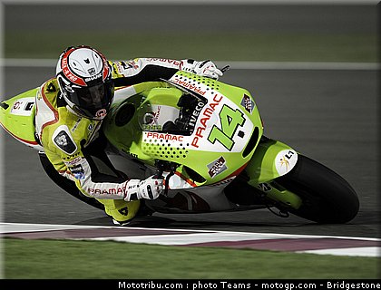 motogp_qatar_2011_depuniet_03.jpg