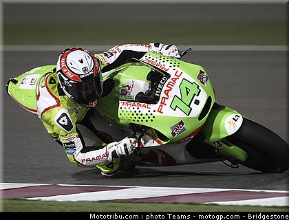 motogp_qatar_2011_depuniet_05.jpg