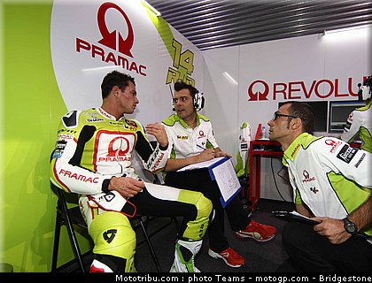 motogp_qatar_2011_depuniet_06.jpg