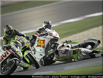 motogp_qatar_2011_depuniet_07.jpg