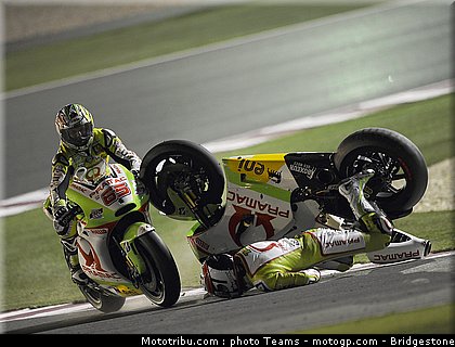 motogp_qatar_2011_depuniet_09.jpg