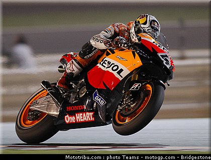motogp_qatar_2011_dovizioso_05.jpg