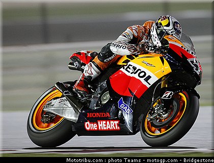 motogp_qatar_2011_dovizioso_06.jpg