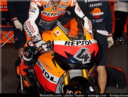 motogp_qatar_2011_dovizioso_09.jpg