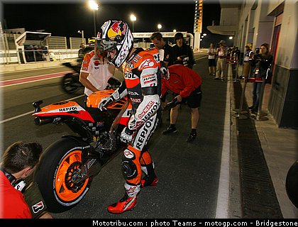 motogp_qatar_2011_dovizioso_18.jpg