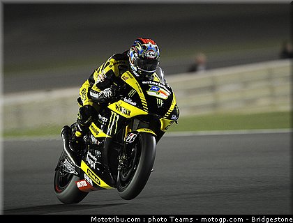motogp_qatar_2011_edwards_06.jpg