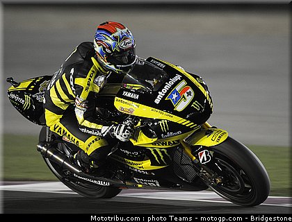 motogp_qatar_2011_edwards_07.jpg