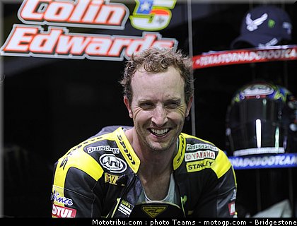 motogp_qatar_2011_edwards_16.jpg