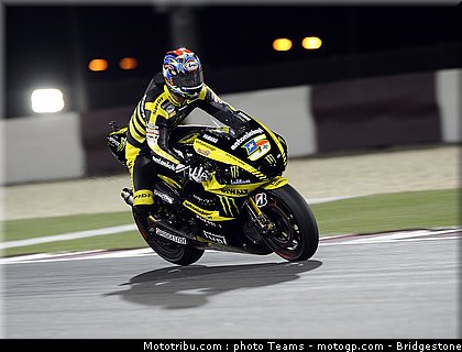 motogp_qatar_2011_edwards_27.jpg