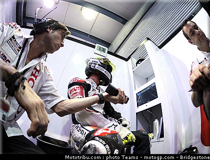 motogp_qatar_2011_elias_18.jpg