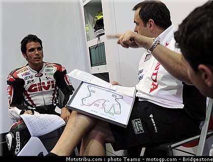 motogp_qatar_2011_elias_33.jpg