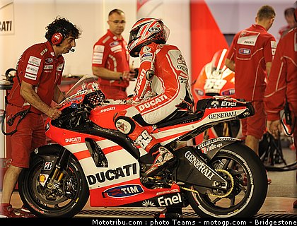 motogp_qatar_2011_hayden_16.jpg