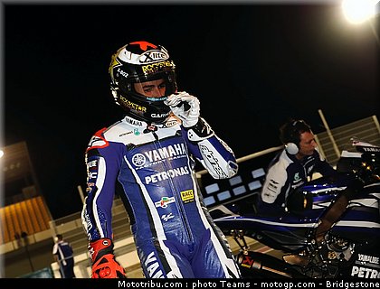 motogp_qatar_2011_lorenzo_008.jpg
