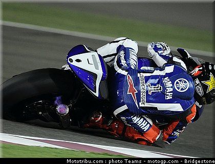 motogp_qatar_2011_lorenzo_010.jpg