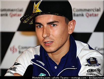 motogp_qatar_2011_lorenzo_013.jpg