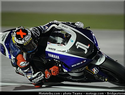 motogp_qatar_2011_lorenzo_017.jpg