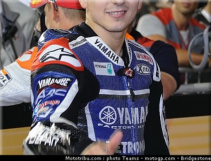 motogp_qatar_2011_lorenzo_019.jpg