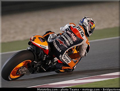 motogp_qatar_2011_pedrosa_16.jpg