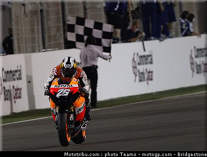motogp_qatar_2011_pedrosa_31.jpg