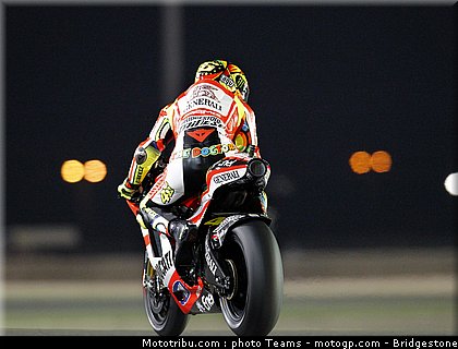 motogp_qatar_2011_rossi_04.jpg