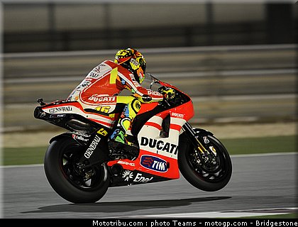 motogp_qatar_2011_rossi_23.jpg