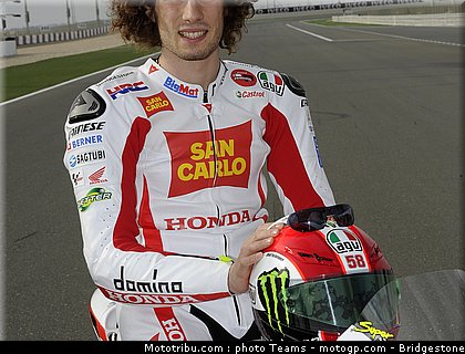 motogp_qatar_2011_simoncelli_05.jpg
