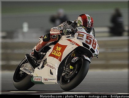 motogp_qatar_2011_simoncelli_07.jpg