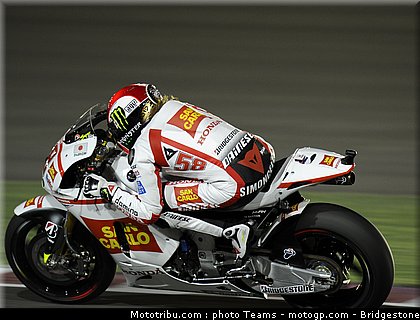 motogp_qatar_2011_simoncelli_17.jpg