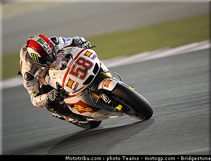 motogp_qatar_2011_simoncelli_25.jpg