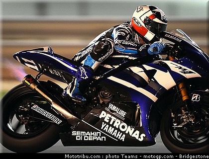 motogp_qatar_2011_spies_04.jpg