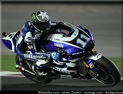 motogp_qatar_2011_spies_15.jpg