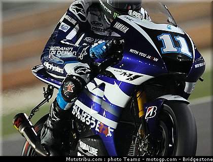 motogp_qatar_2011_spies_16.jpg