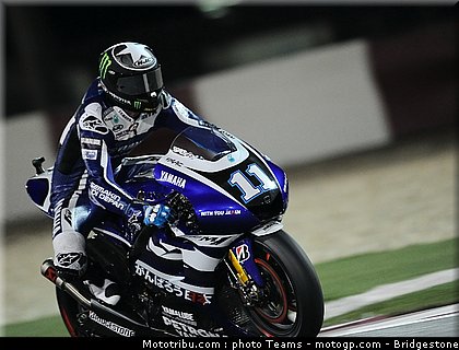 motogp_qatar_2011_spies_19.jpg