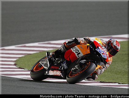 motogp_qatar_2011_stoner_10.jpg