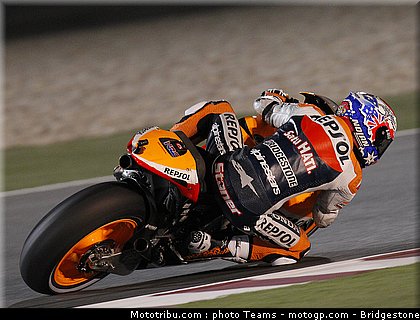 motogp_qatar_2011_stoner_13.jpg