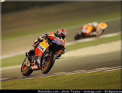 motogp_qatar_2011_stoner_31.jpg
